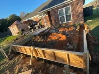 Concrete slab formwork trench and excavation, Pearl, MS